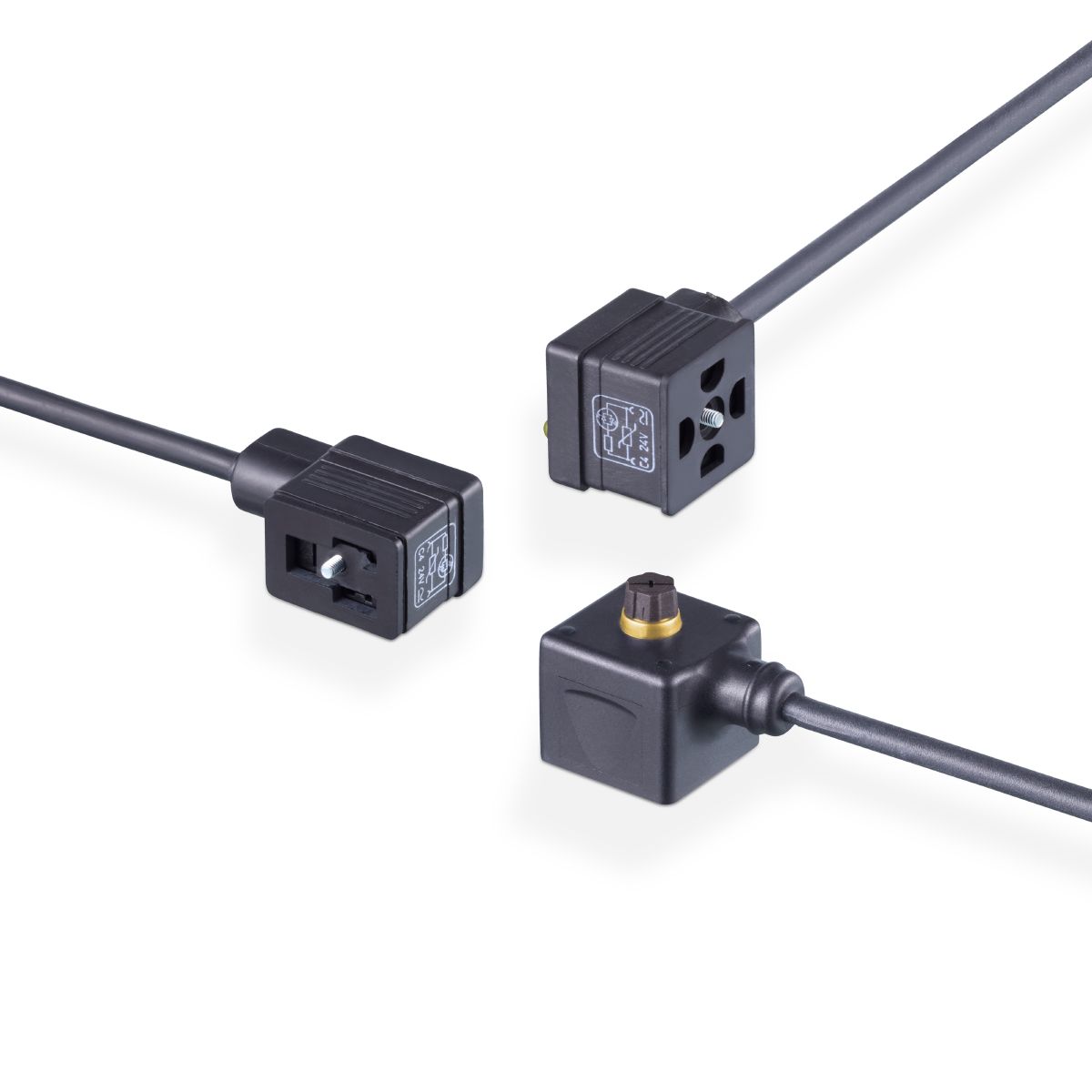 Connection cables with valve plug